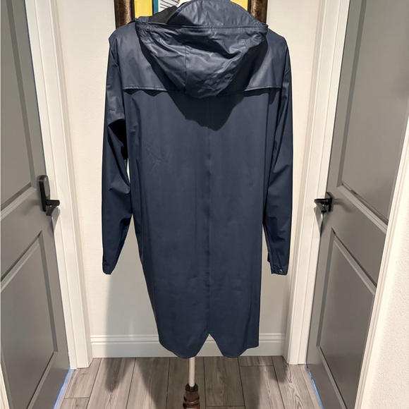 Rains Mens Navy Rain Trench Jacket with Hood - Picture 3 of 5